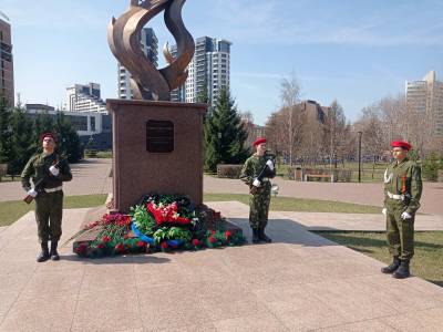 Укажите подпись к картинке.